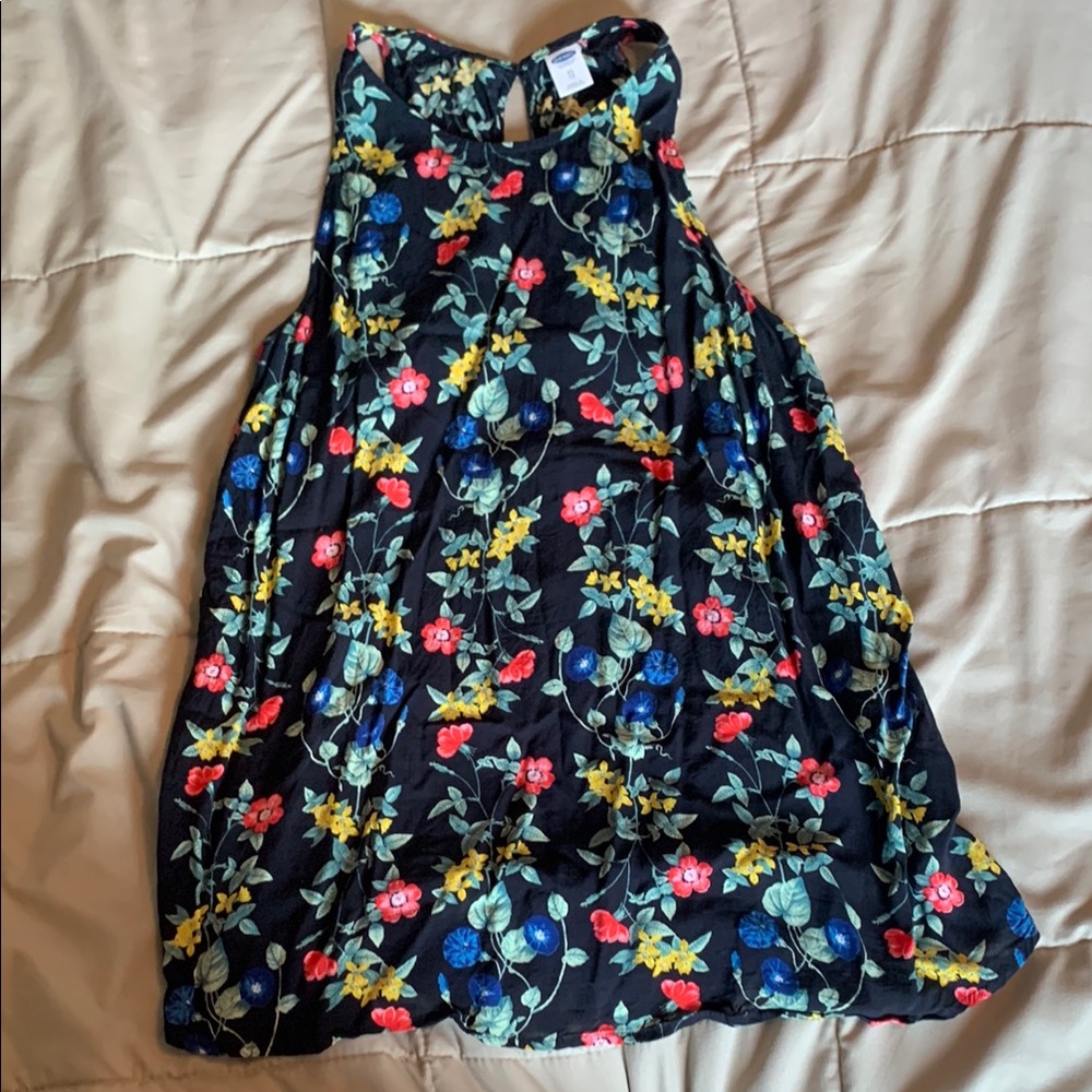 Floral sleeveless top